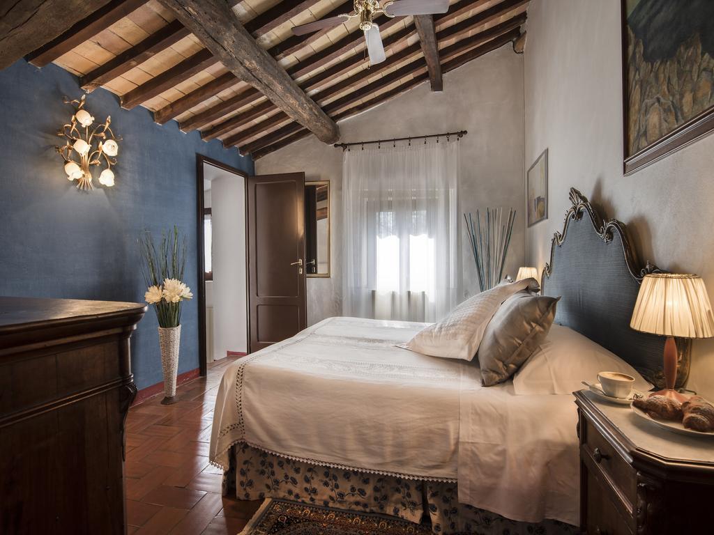 Il Casolare Di Libbiano Pensionat San Gimignano Exteriör bild